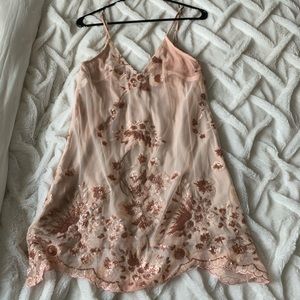 Beautiful lace Windsor dress